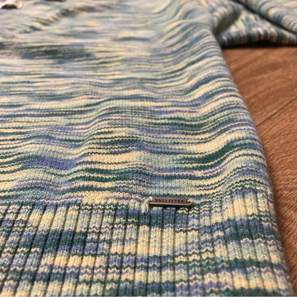 Hollister Cropped Button-Up Cardigan - Picture 4 of 5